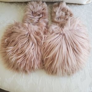 Ariana Bohling furry slippers